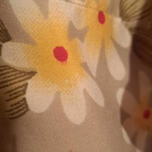 Hawaiian Shirt - Picture 2 of 3